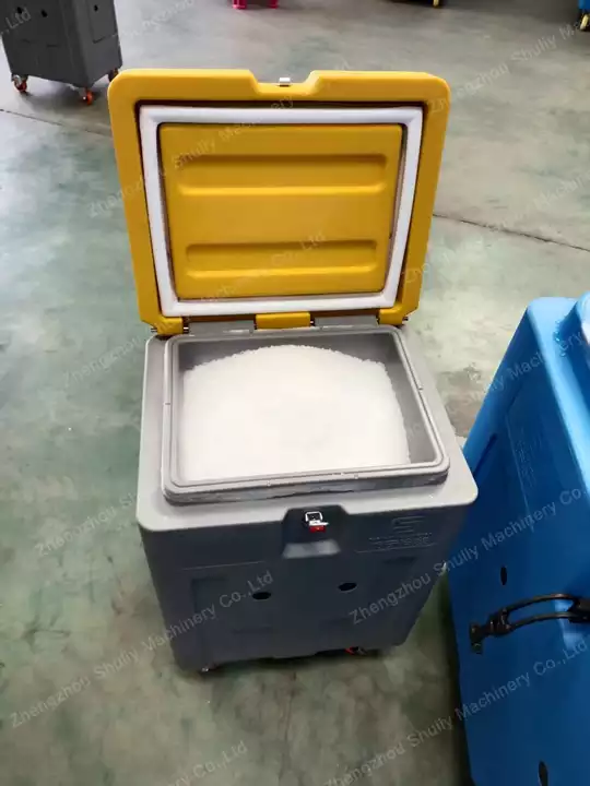 Dry ice keeping with the containers