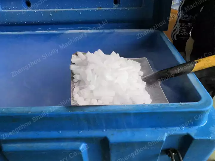 Dry ice pellets storage box