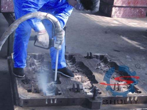 ¿Por qué elegir una máquina de limpieza criogénica para una limpieza profunda? 2 Limpieza con hielo seco